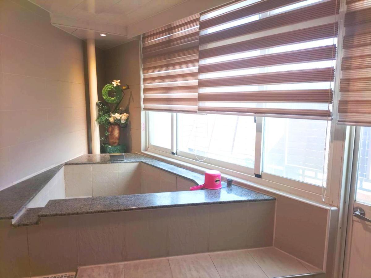 Jinshan Sakura Bay Hot Spring Hotel Exterior foto